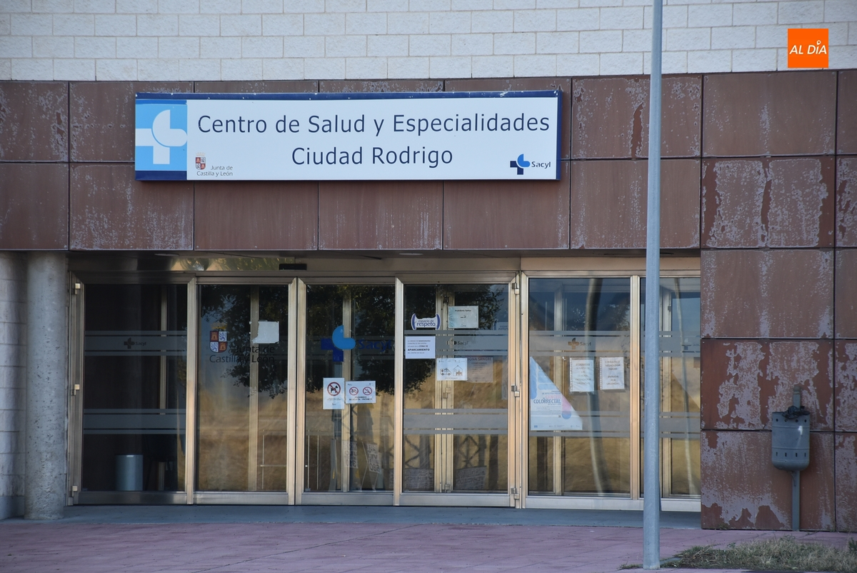 El PSOE alerta del colapso que va a provocar en el Centro de Salud la Consejería de Sanidad