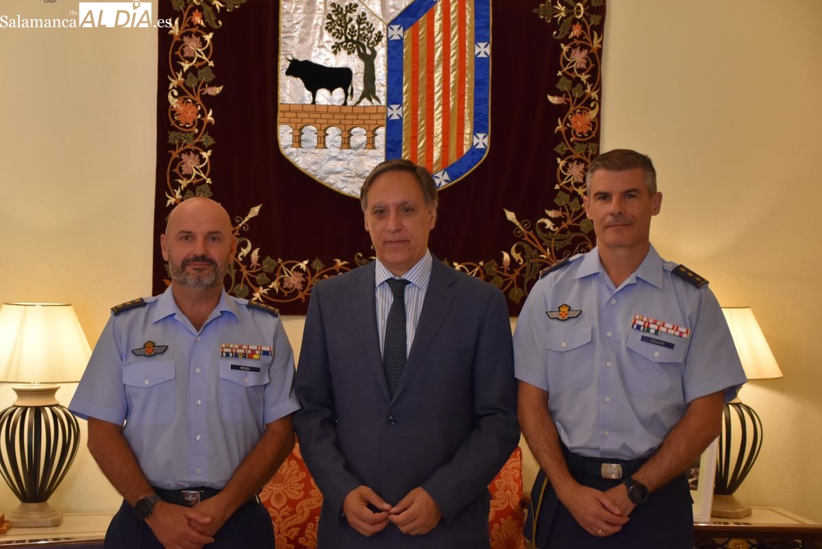El coronel Francisco Javier Mendi se despide de Salamanca ante su relevo al frente de la Base de Matacán