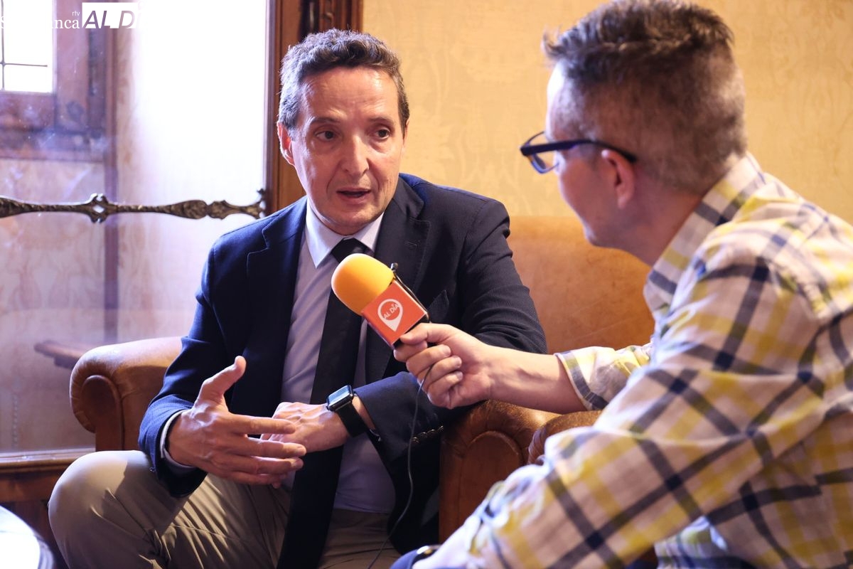 VÍDEO ENTREVISTA | Es el momento de empezar a creer en nuestro propio potencial, afirma el rector de la USAL  