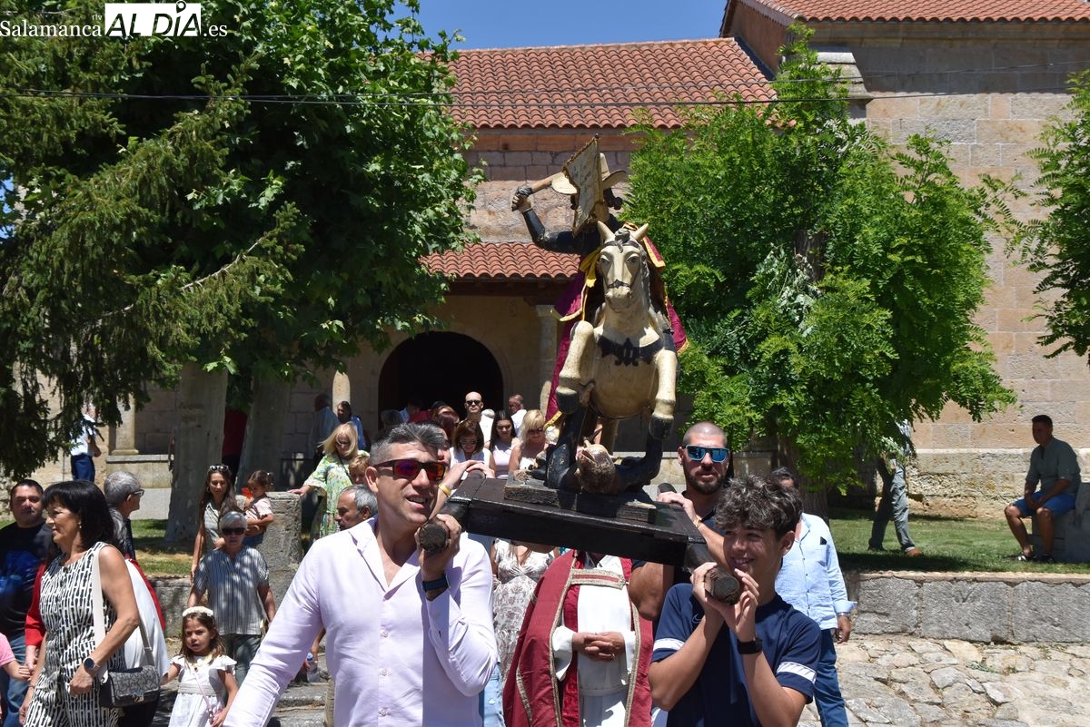 FOTOS y VÍDEO: Zarapicos honra a Santiago Apóstol en el arranque de un intenso fin de semana festivo