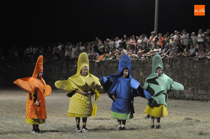 36 personas repartidas en 6 equipos podrán participar en el Humor Amarillo 2025