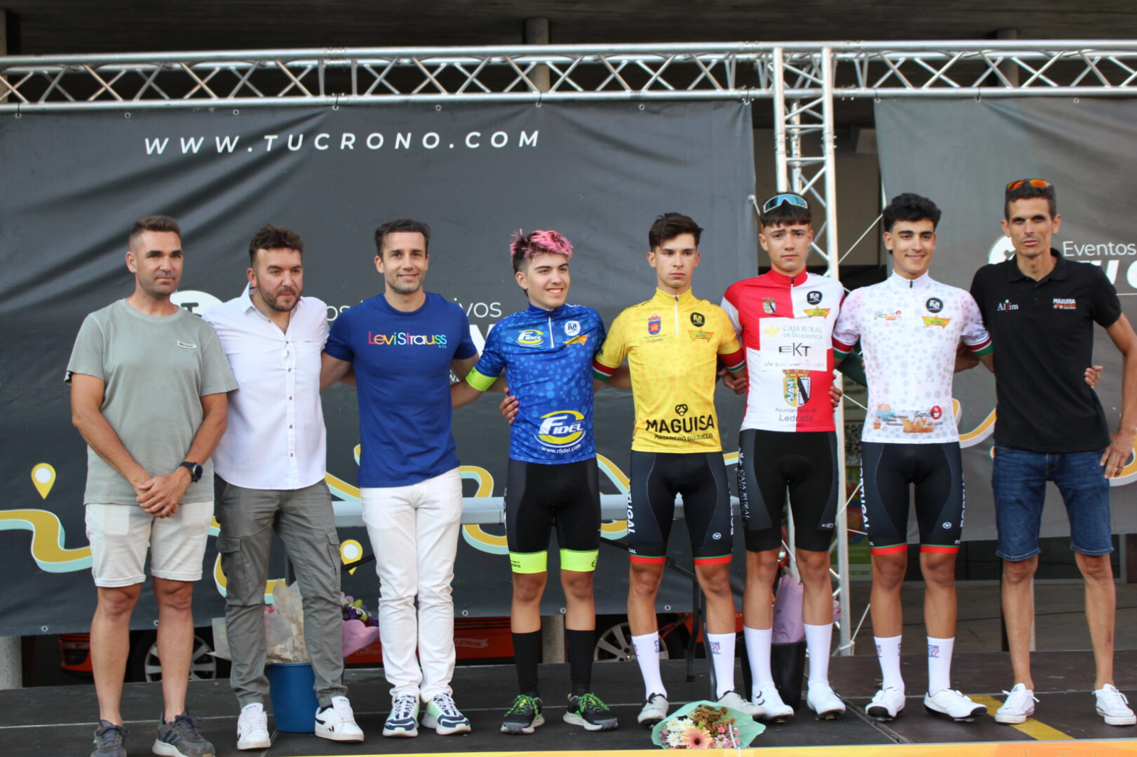 Portugal revalida su dominio en la crono por equipos de Guijuelo por menos de un segundo