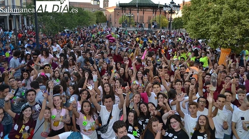 Las jaimas peñistas para las fiestas cuelgan el completo en solicitudes, quedando solo unas pocas grandes por adjudicar