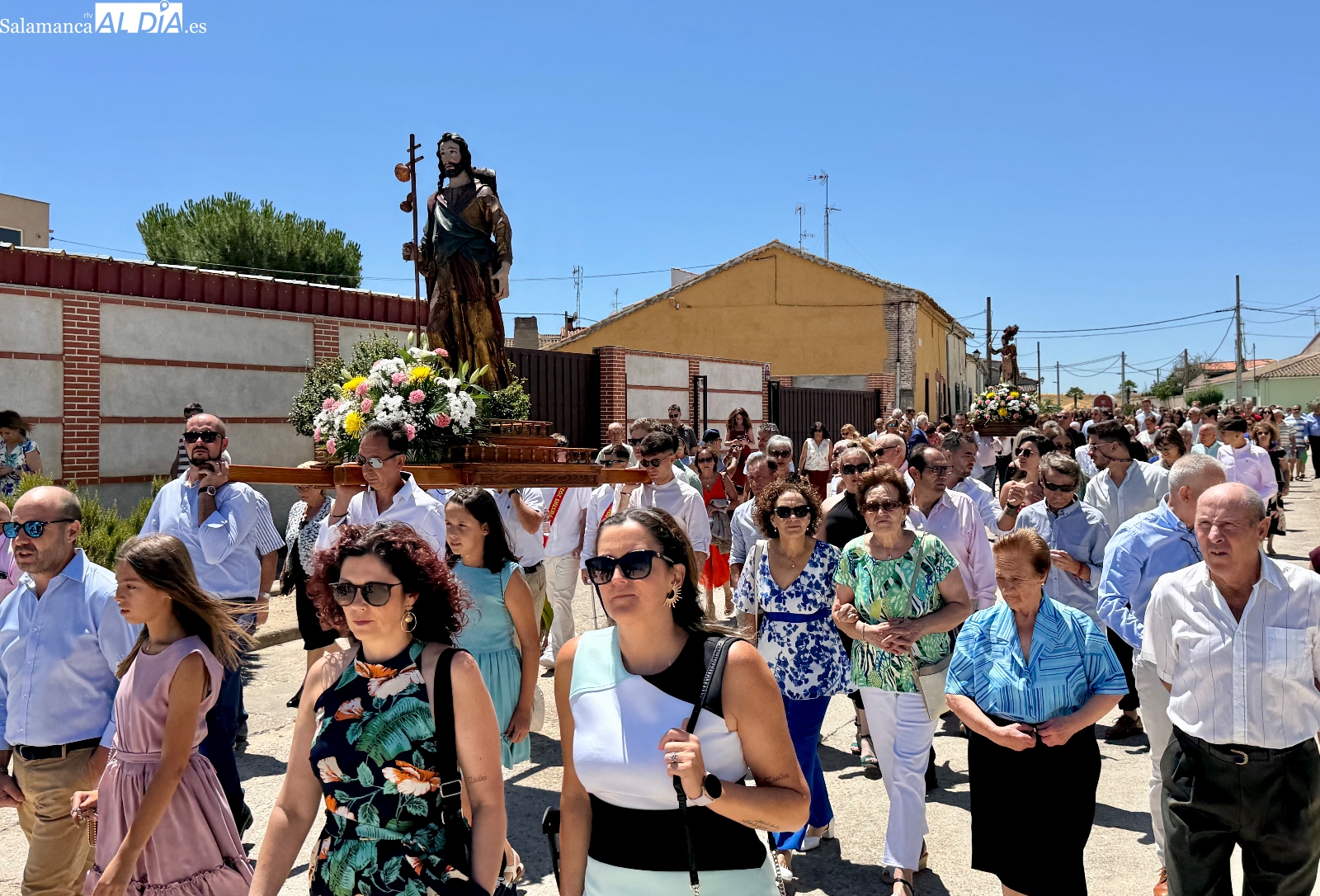 Multitudinario acompañamiento a Santiago Apóstol en su día grande en Santiago de la Puebla