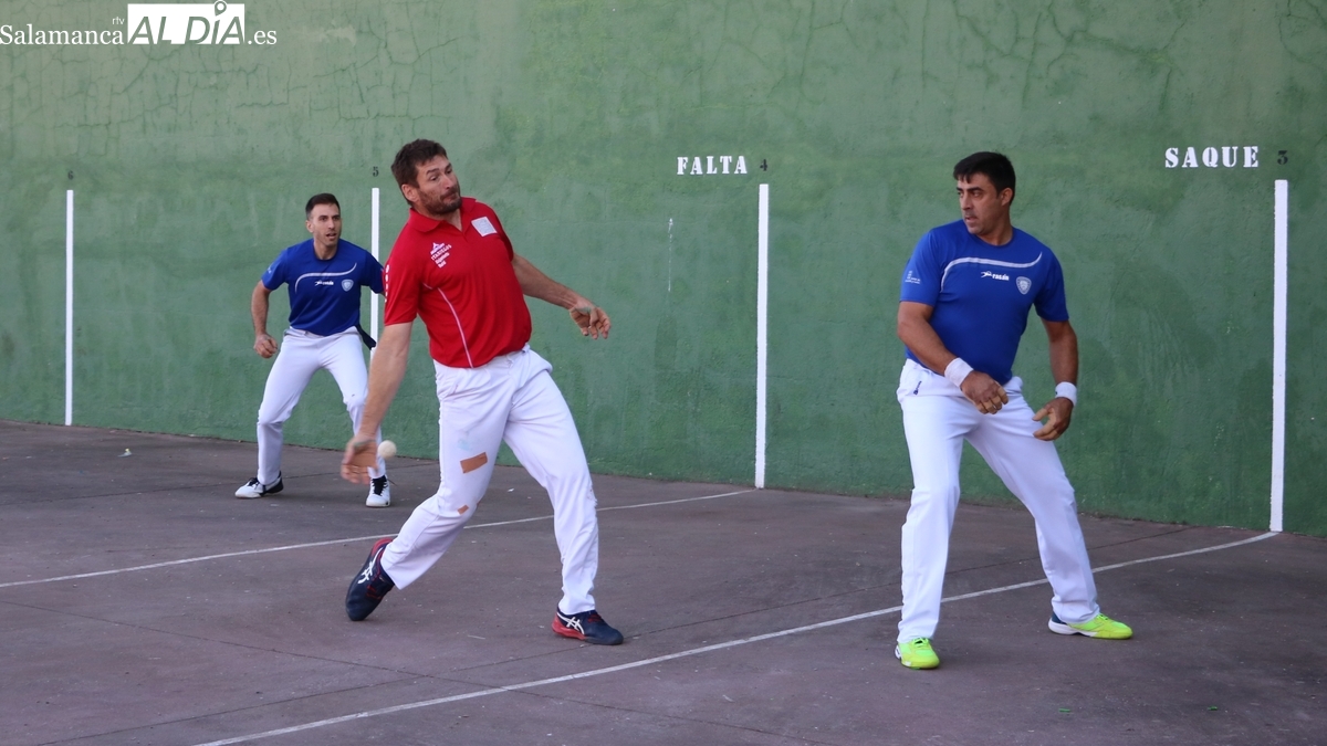 Duelo de titanes en Villavieja por el I Trofeo Diputación de Pelota en frontones históricos