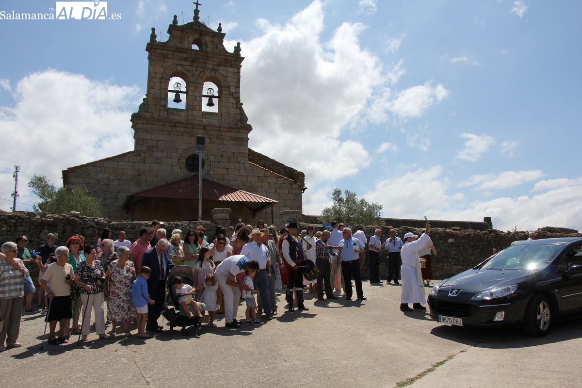 Guadramiro honra a San Cristóbal con la tradicional bendición de vehículos en la ermita de la Virgen del Árbol