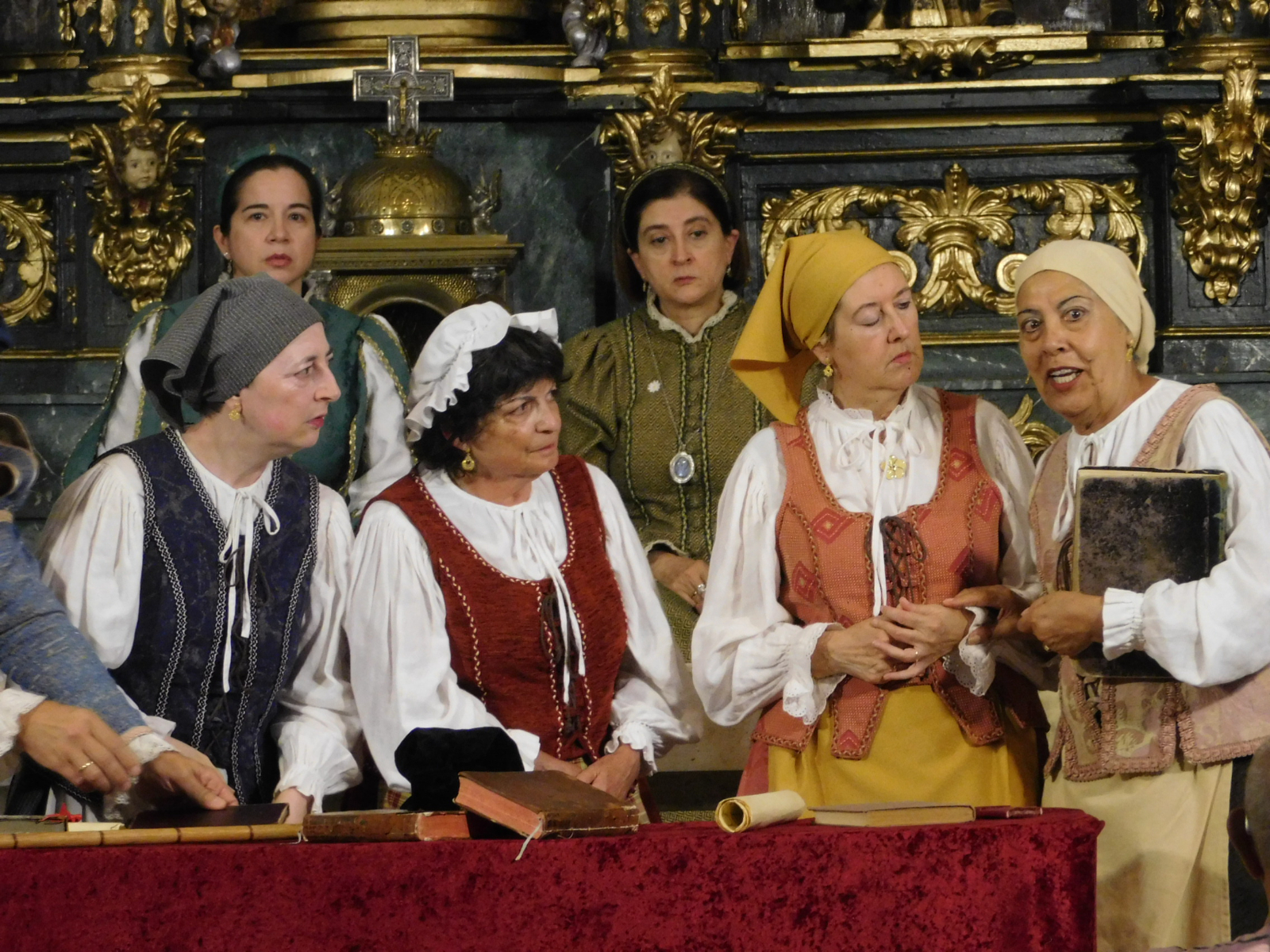 Buscando a Nebrija encandiló en La Mata de Armuña (FOTOS)