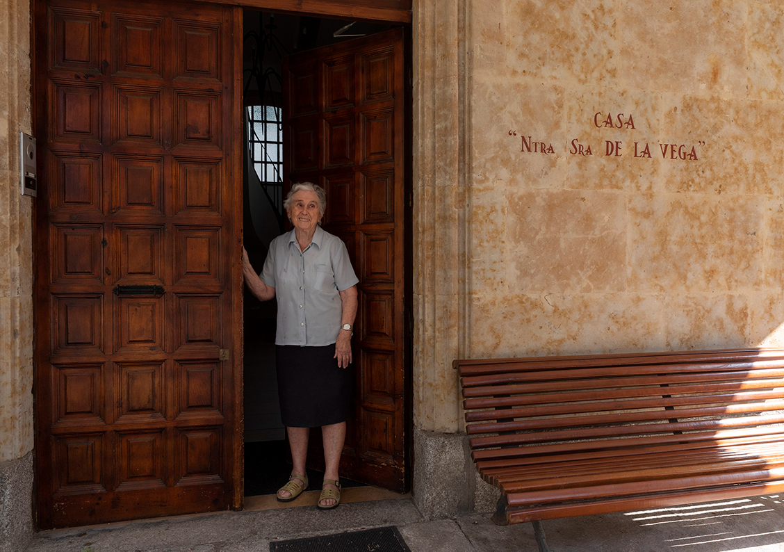 El jardín de la casa de la oración: así es el día a día de las Misioneras Seculares del Alto del Rollo 