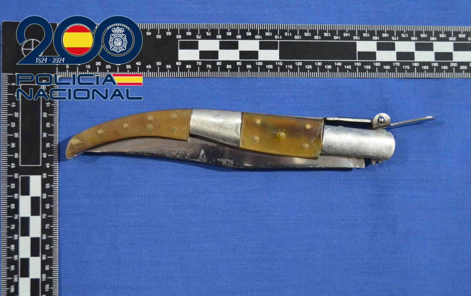 Prisión sin fianza para el portero que apuñaló mortalmente a un hombre en la calle Bordadores