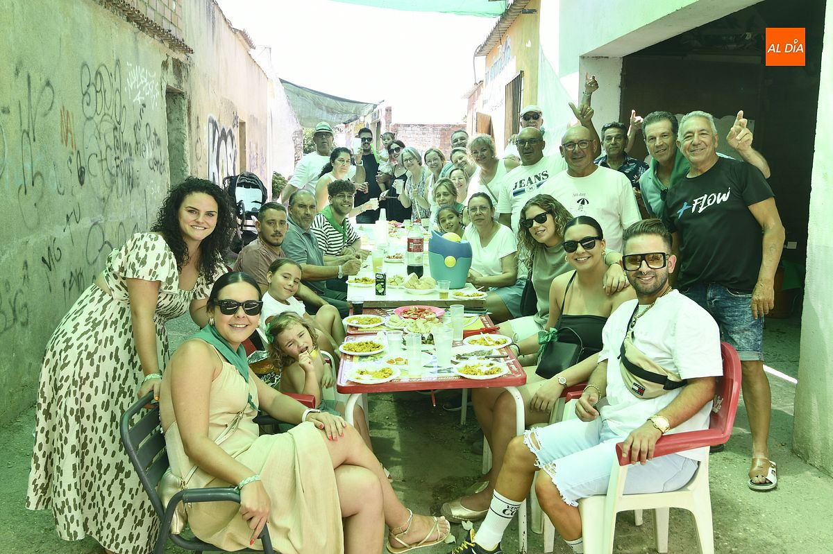 Las peñas despiden las fiestas de San Buenaventura en Moraleja