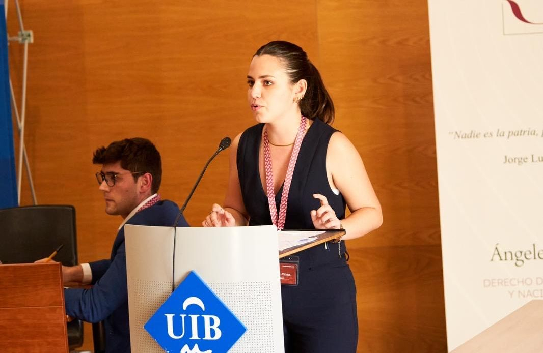 Una estudiante de la USAL se cuela entre los cuatro mejores oradores del mundo