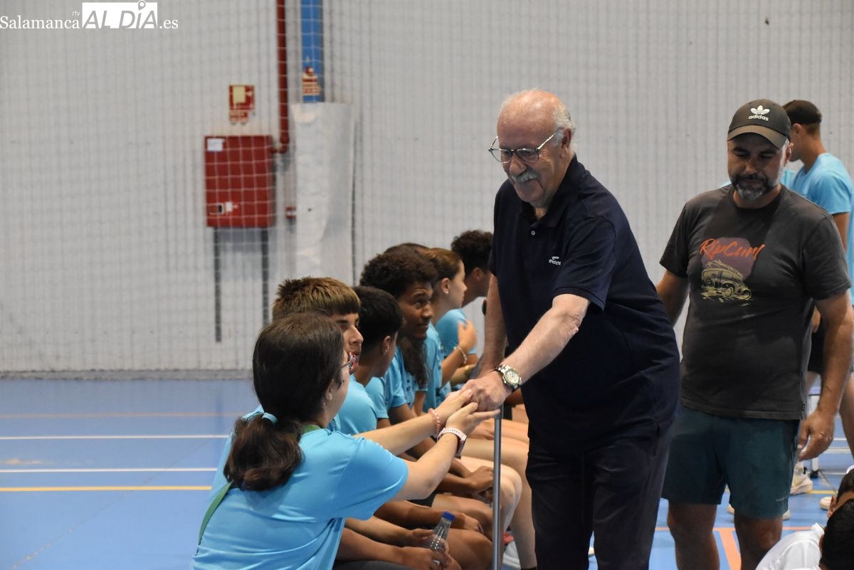 VÍDEO y FOTOS | Del Bosque visita a los participantes de su campus en Cabrerizos