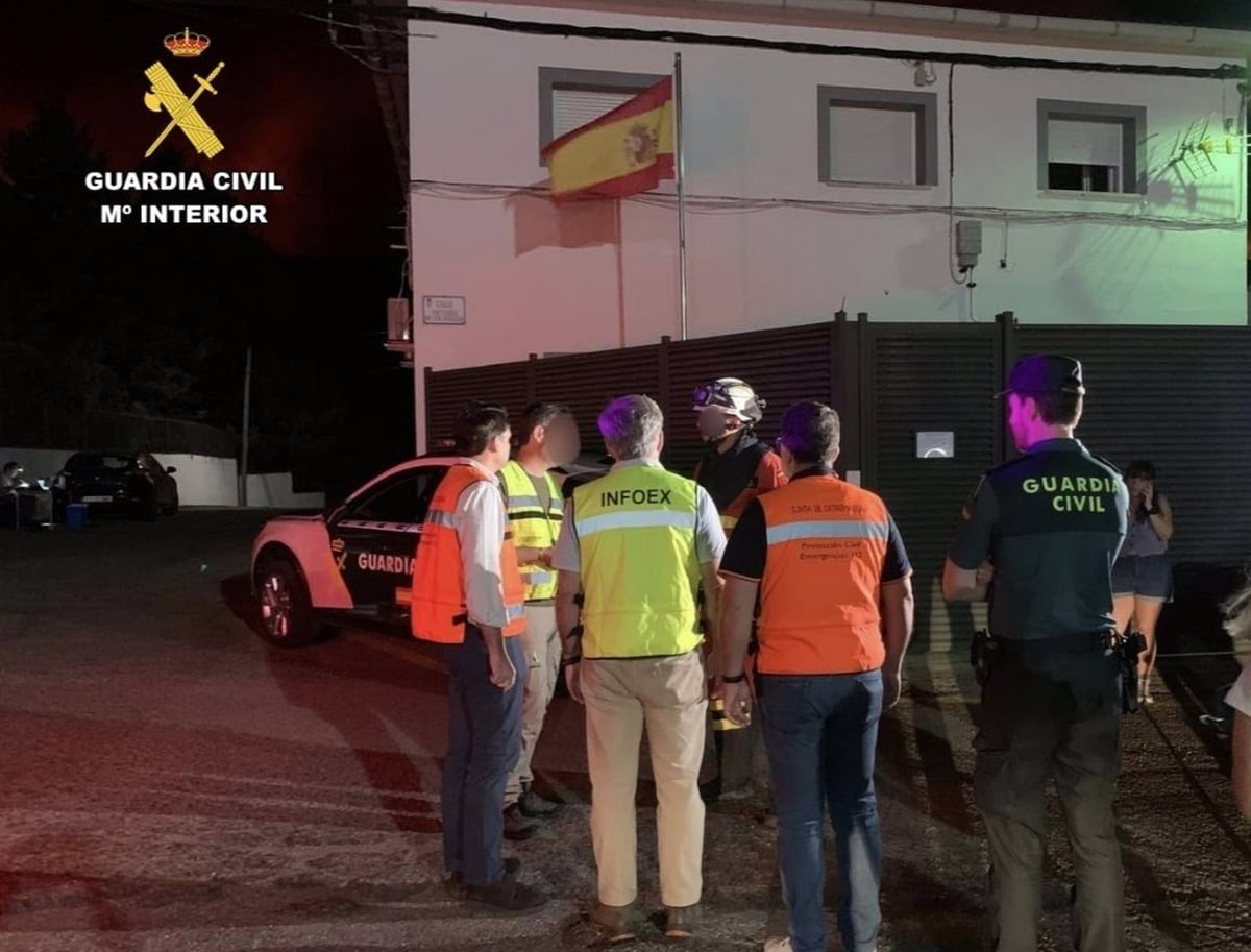 200 desalojados durante esta noche por el incendio en Las Hurdes