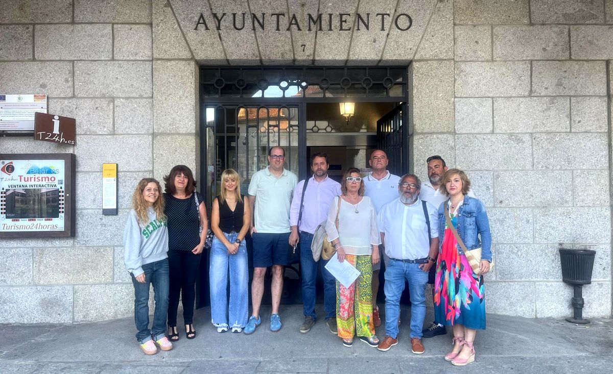 Diez concejales presentan una moción de censura para desbancar al alcalde de Béjar, Luis Francisco Martín
