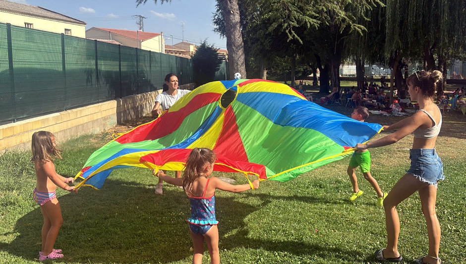 Un chapuzón y un bingo para dar visibilidad a la esclerosis múltiple el 10 de julio