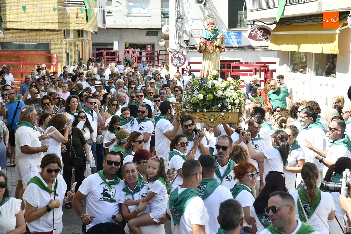 San Buenaventura recorre las calles de Moraleja entre júbilo, devoción y tradición centenaria