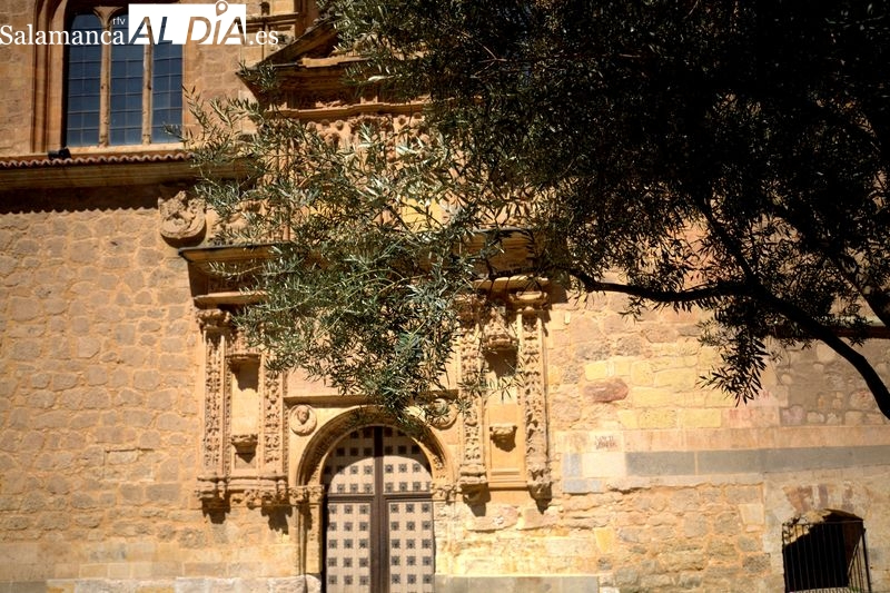 Las iglesias de Sancti-Spíritus y Santa Clara, escenarios este fin de semana de la visita teatralizada ‘Constelación de retablos barrocos’