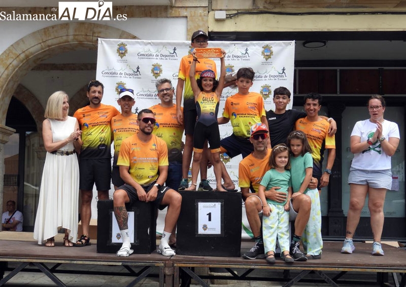La Escuela de Triatlón Salmantina arrasa en el podio del Triatlón de Alba de Tormes
