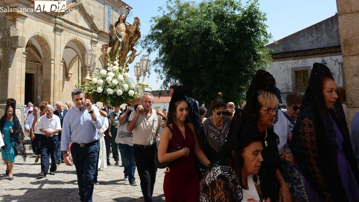 Los lumbralenses celebran la fiesta de su patrona, la Virgen de la Asunción
