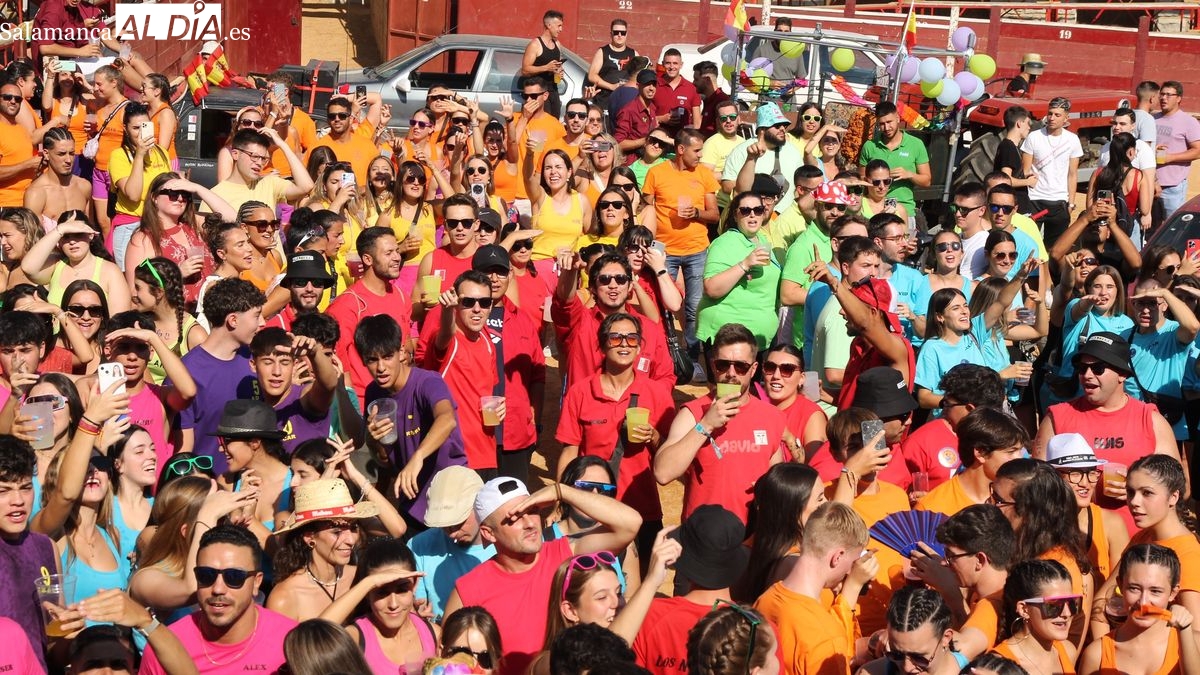 Las Peñas irrumpen con fuerza en las fiestas de Los Toros de Lumbrales