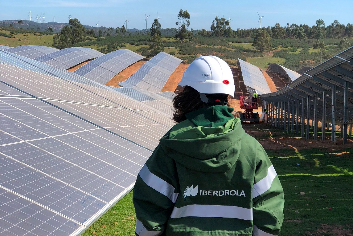 Iberdrola pone en marcha su planta fotovoltaica de Ciudad Rodrigo, compuesta por 460.000 módulos