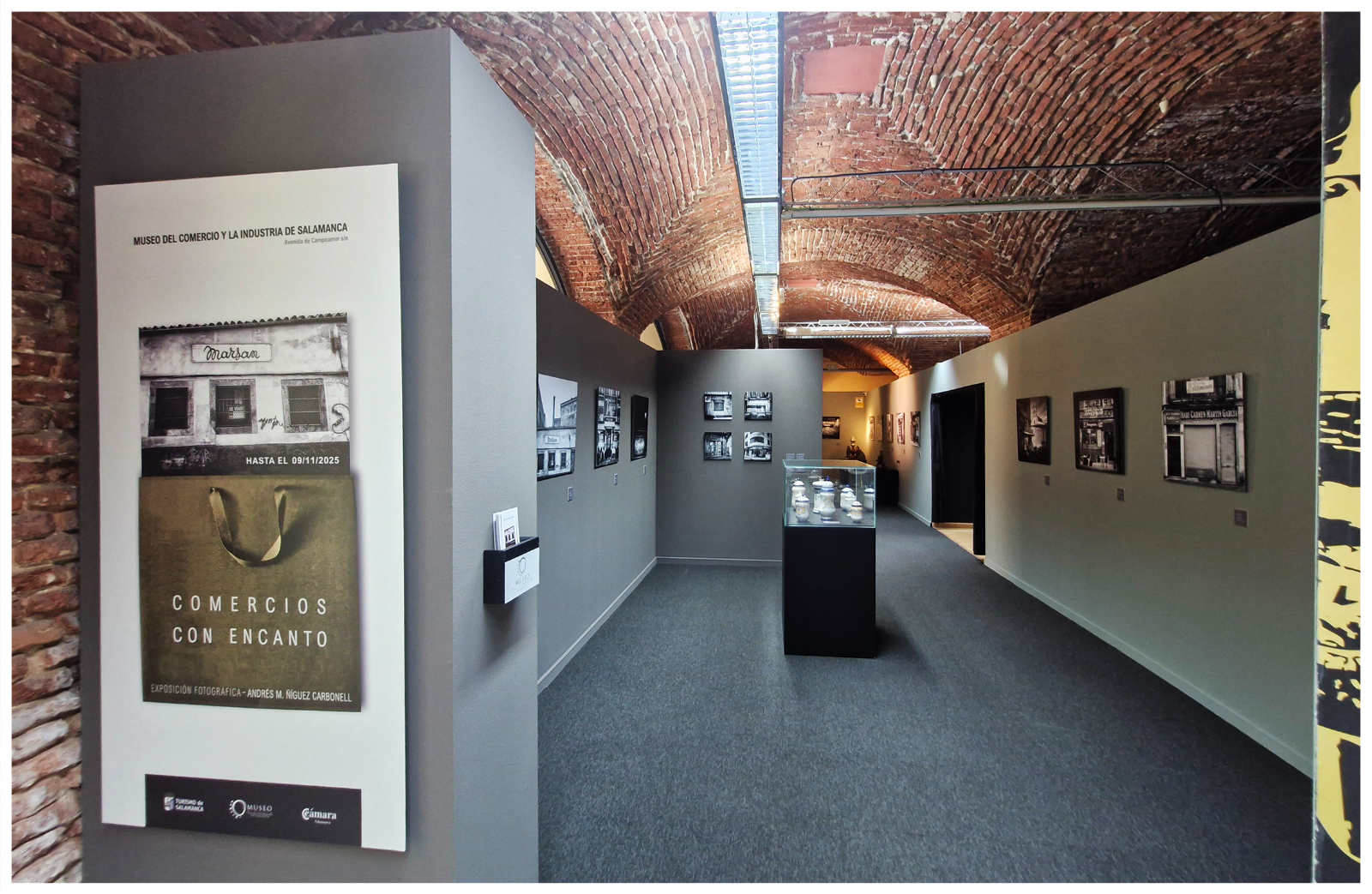 El alma de los Comercios con encanto de Salamanca, inmortalizada en una exposición fotográfica