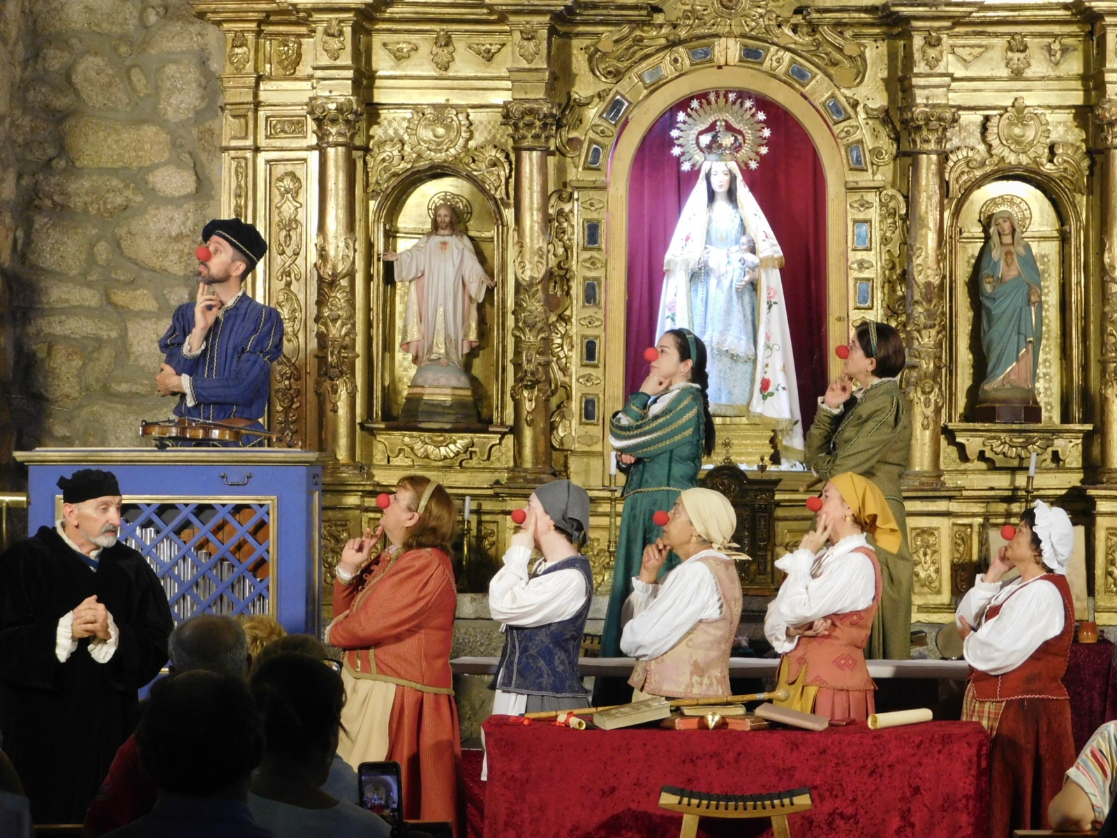 Buscando a Nebrija suma un nuevo éxito en Cantagallo con su representación número 291