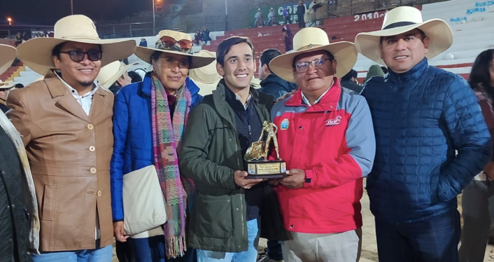 Ismael Martín, declarado triunfador de la primera corrida goyesca celebrada en Coracora