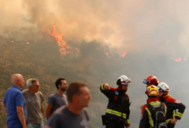 CyL autoriza el pago de ayudas de 500 euros a 69 familias desalojadas por incendios que dejan 235 inmuebles afectados