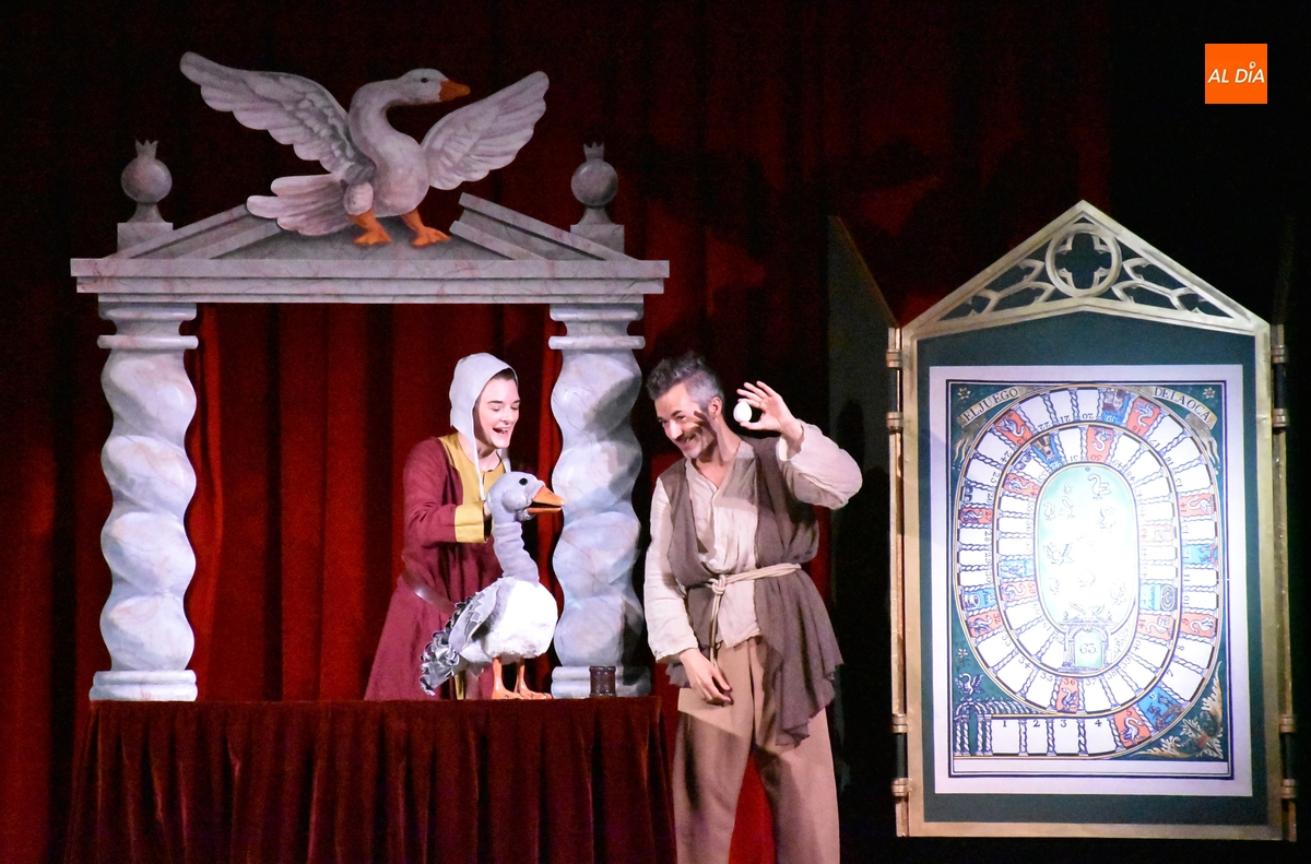 L@s niñ@s acompañan a una simpática oca en su peligroso camino hasta Santiago de Compostela