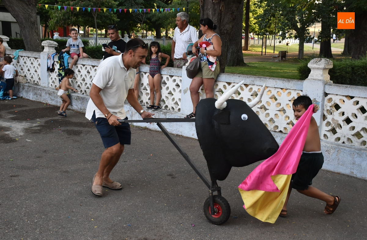 L@s niñ@s disfrutan de su momento en las fiestas de San Andrés