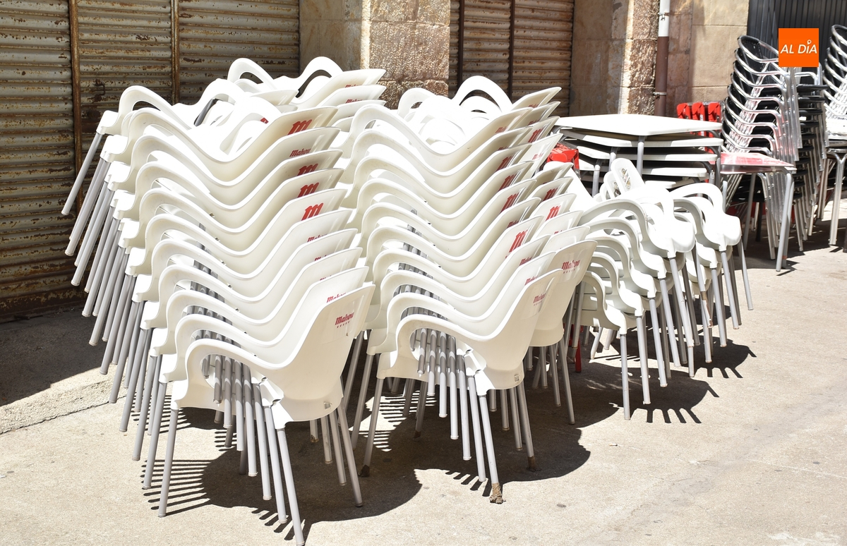 El entorno de La Glorieta se prepara para el Martes Chico con el escenario del pregón en otro punto