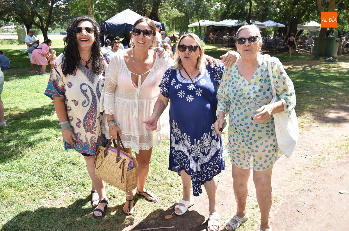 Eh, sácanos una foto: De aquí y de allí