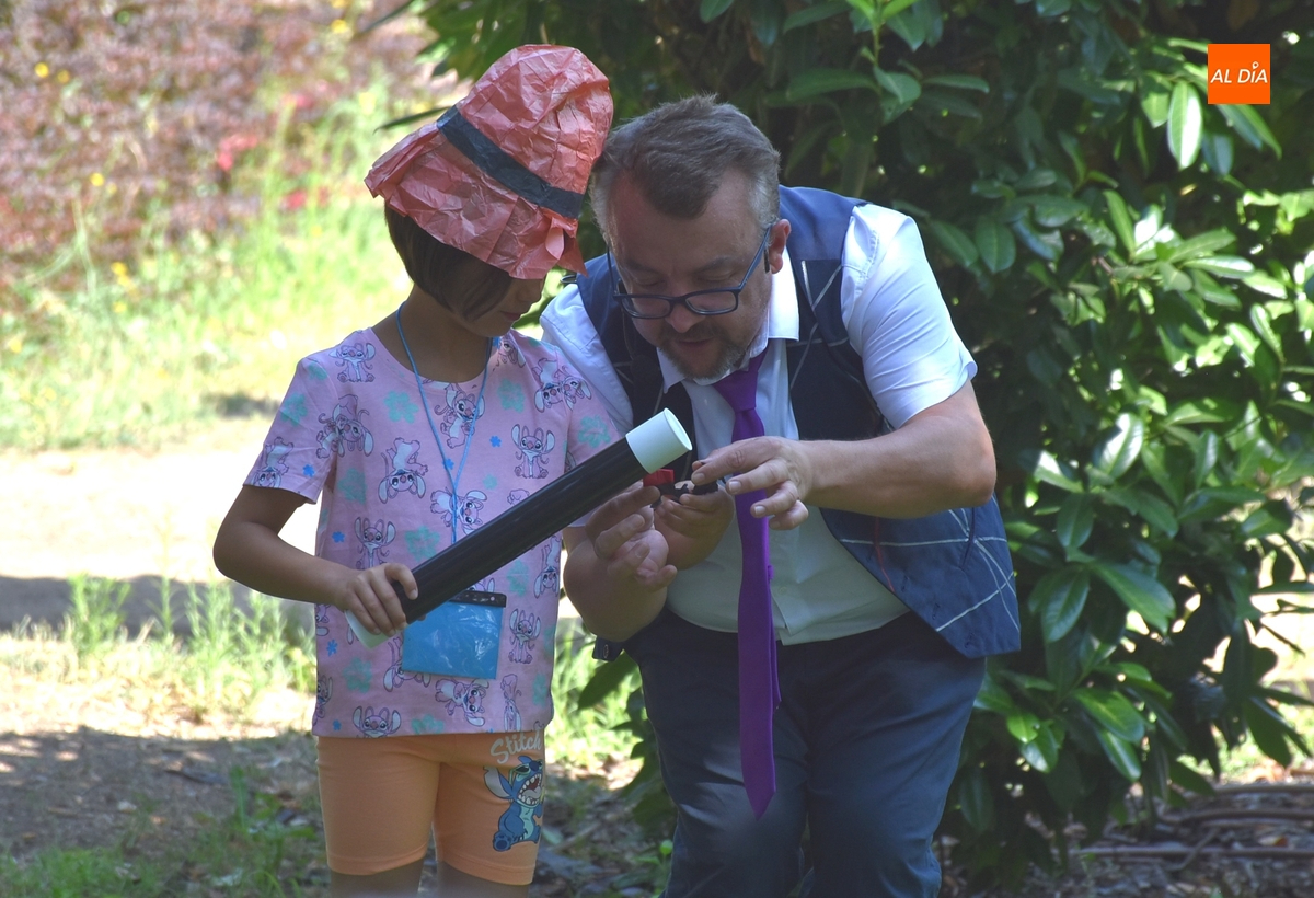 El mago Óscar Escalante pone el broche al programa de animación infantil de La Florida