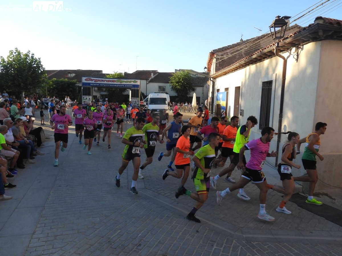 Adrián Moro e Ines García se coronan en la cuarta carrera nocturna de Ledesma