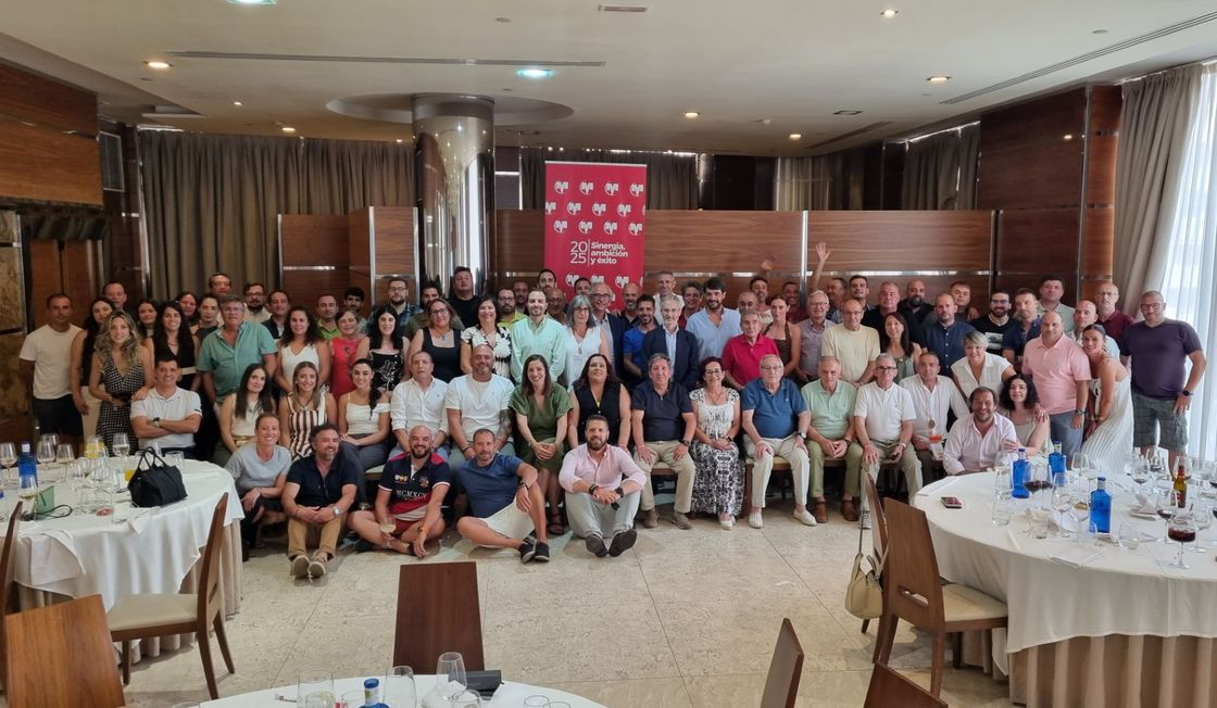 Grupo Mirat celebra el día de su patrona, la Virgen de las Nieves