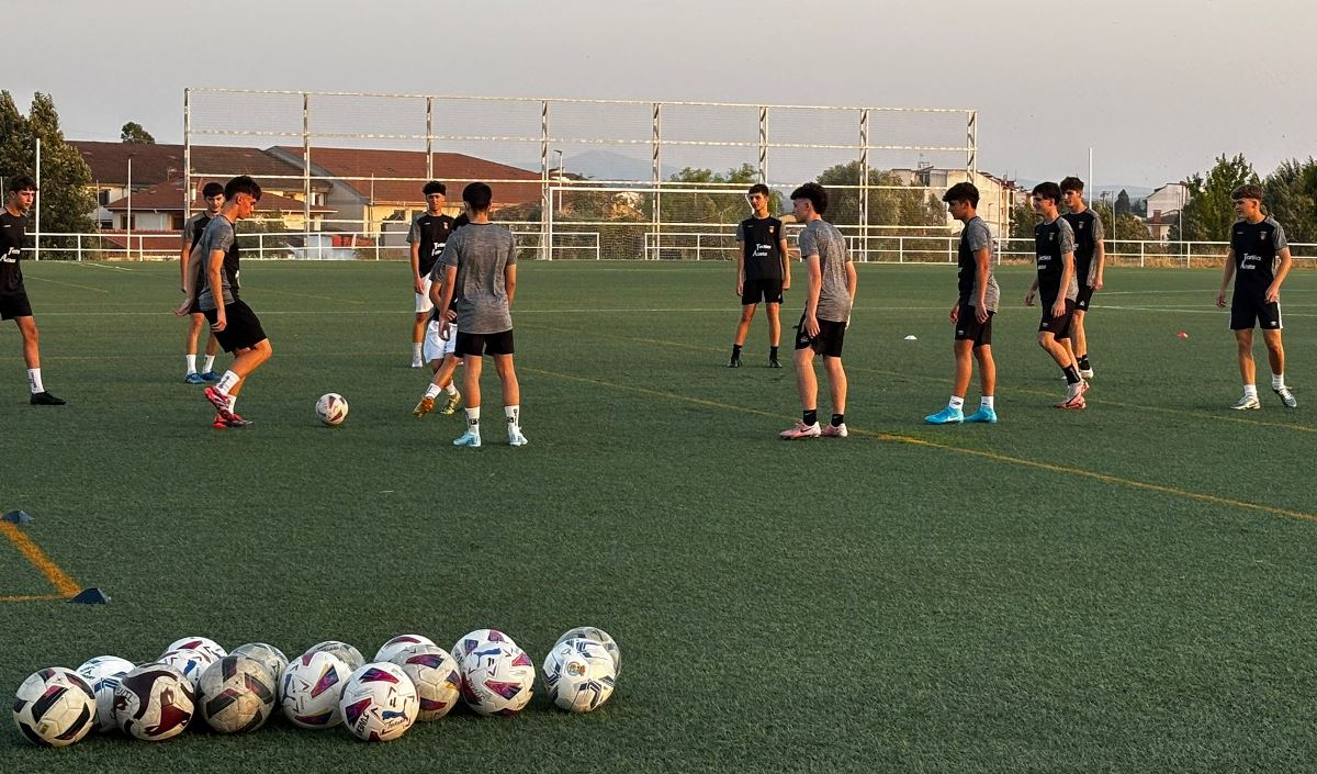 El Juvenil del Ciudad Rodrigo arranca la pretemporada con Iván Vicente al frente