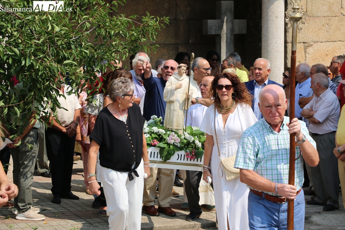 Masueco celebra San Bernardo con actos religiosos y un multitudinario convite  