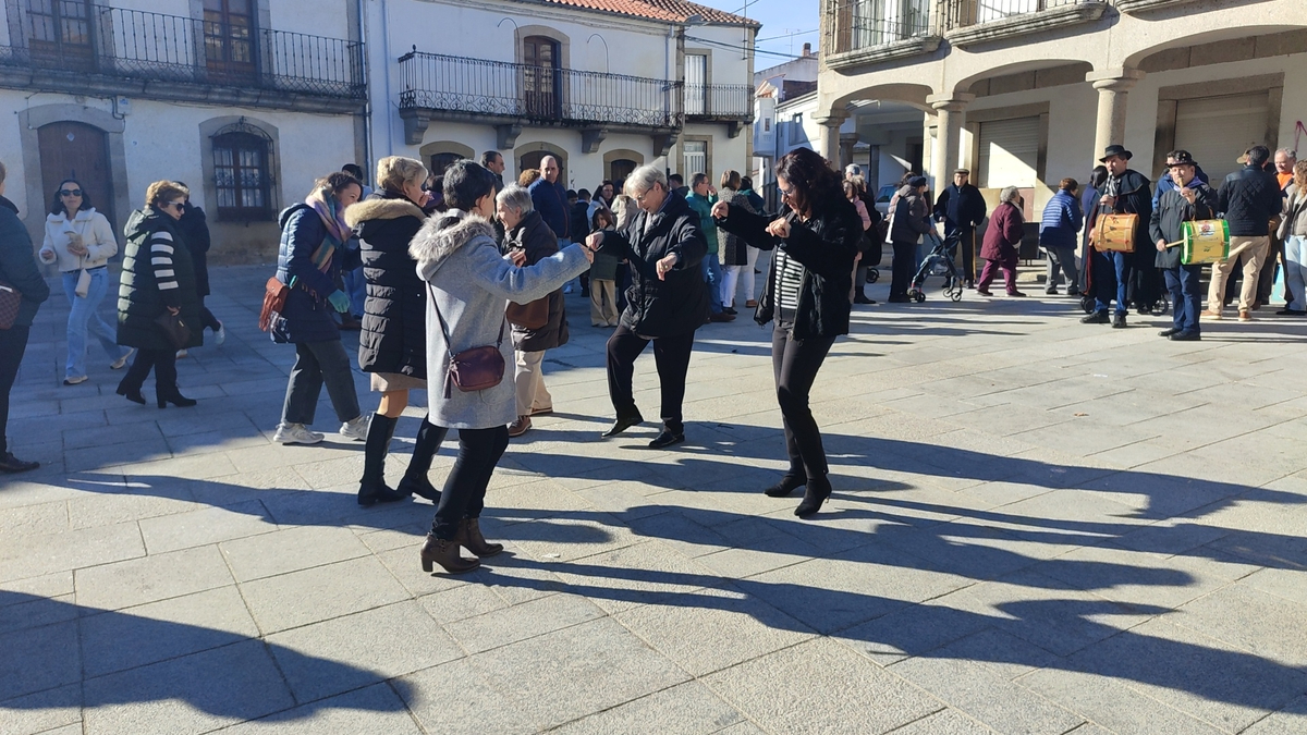  Reencuentro sentimental. Sesentañeros de Villavieja
