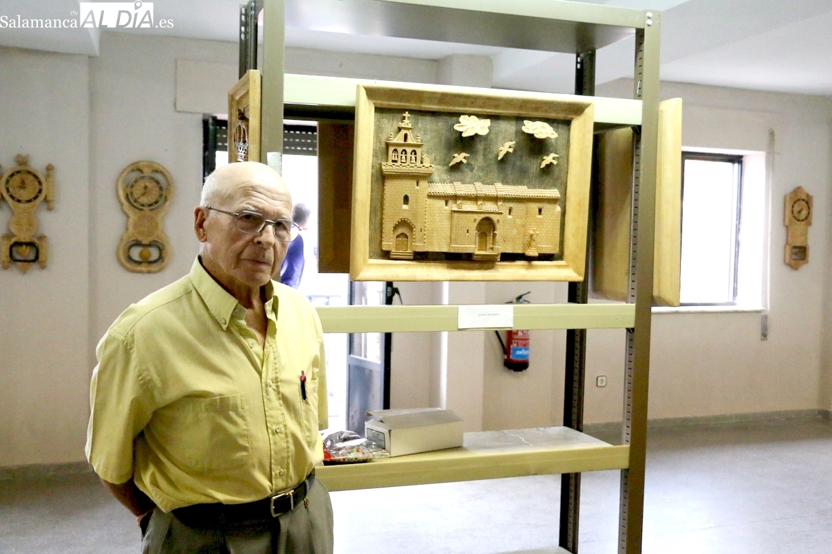 El arte tallado en madera de Julián Vicente regresa a su Pereña natal con 47 obras únicas