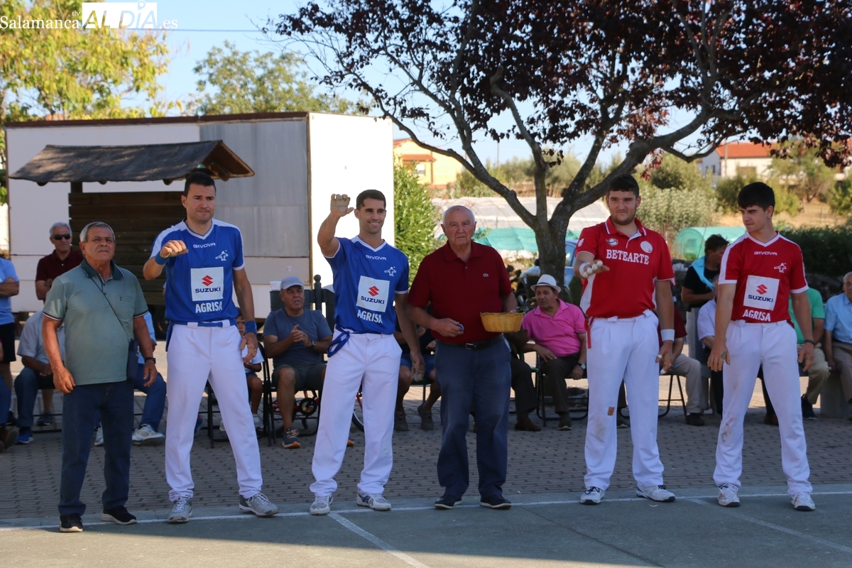 Vibrante partido de pelota en Encinasola de los Comendadores 
