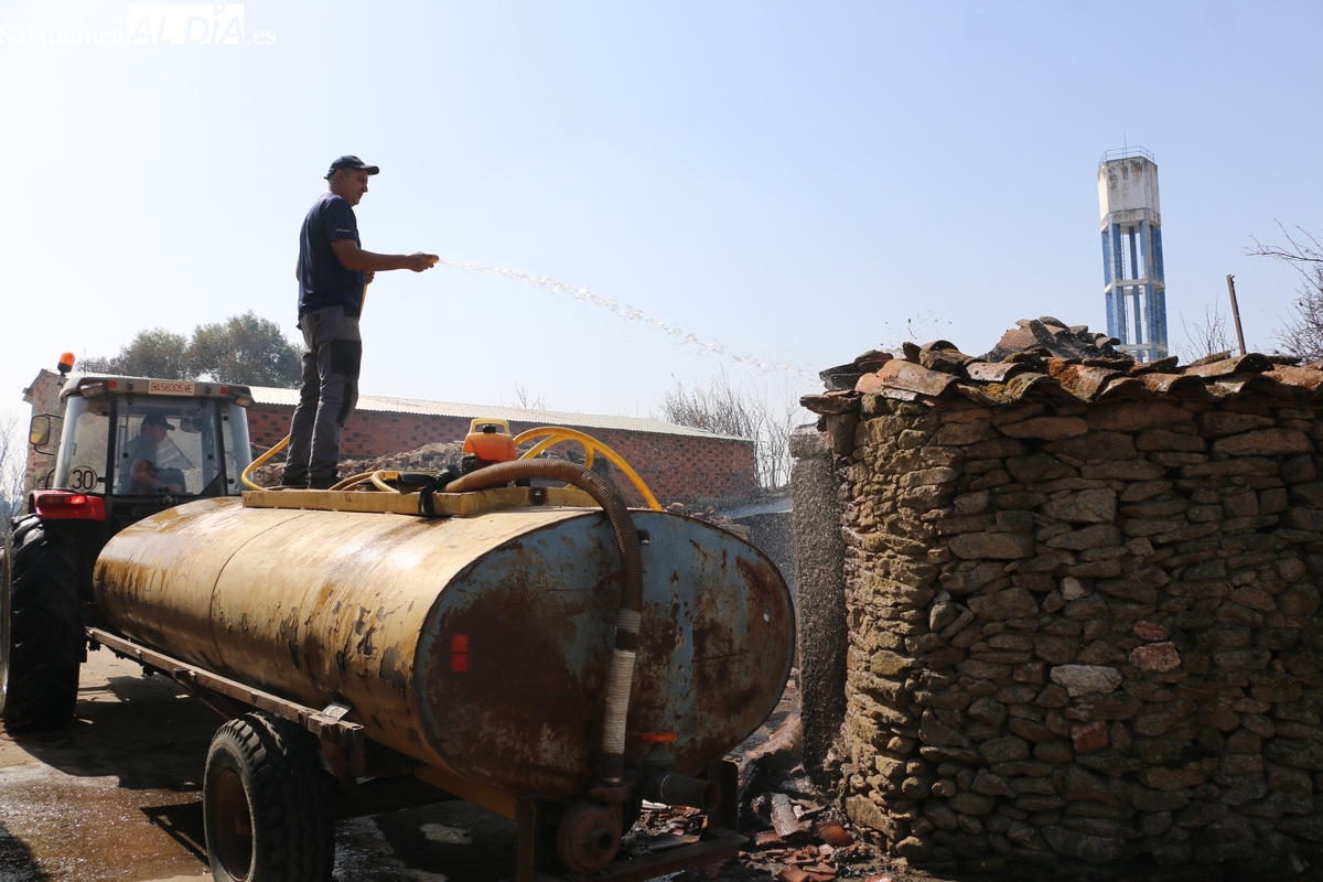 Un paisaje desolador y pueblos al límite: la herida abierta que deja el fuego en la comarca de Vitigudino