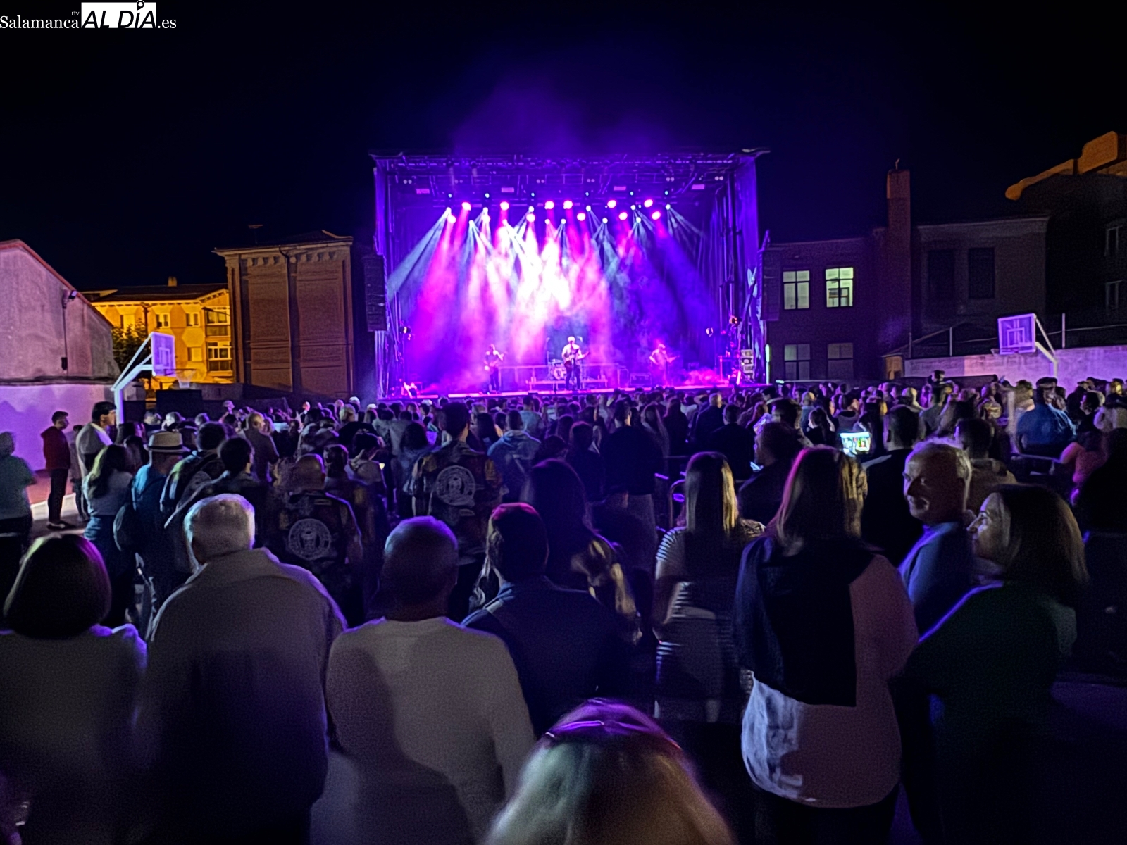 Haciendo el Indie llena de público y éxitos el Miguel de Unamuno 