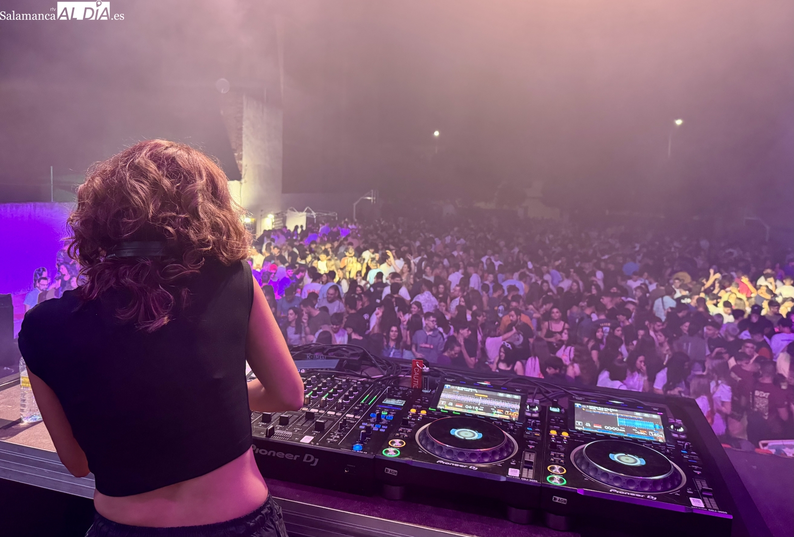 El Festival Loca FM vuelve a abarrotar el Miguel de Unamuno