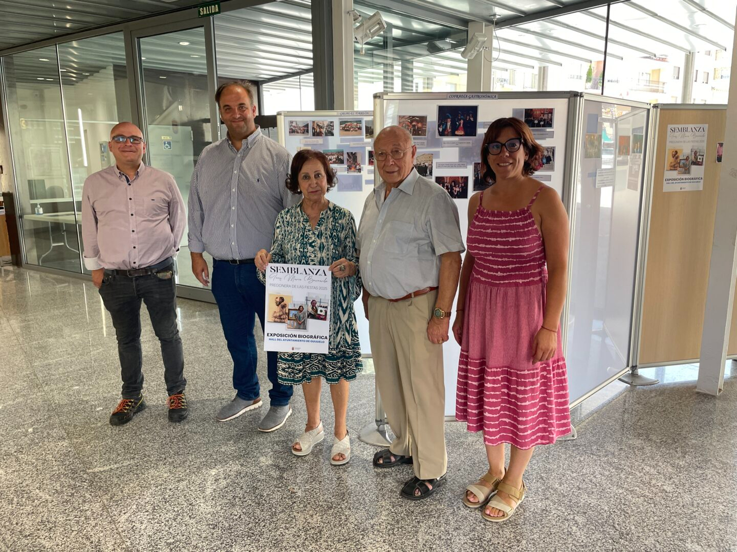 lnés María Bernardo estrena su exposición en el Ayuntamiento de Guijuelo
