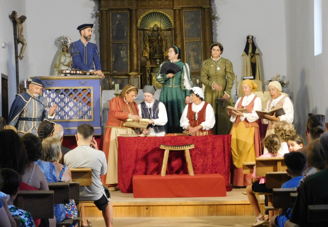 La música de Juan del Encina supera al reguetón en Muñoz