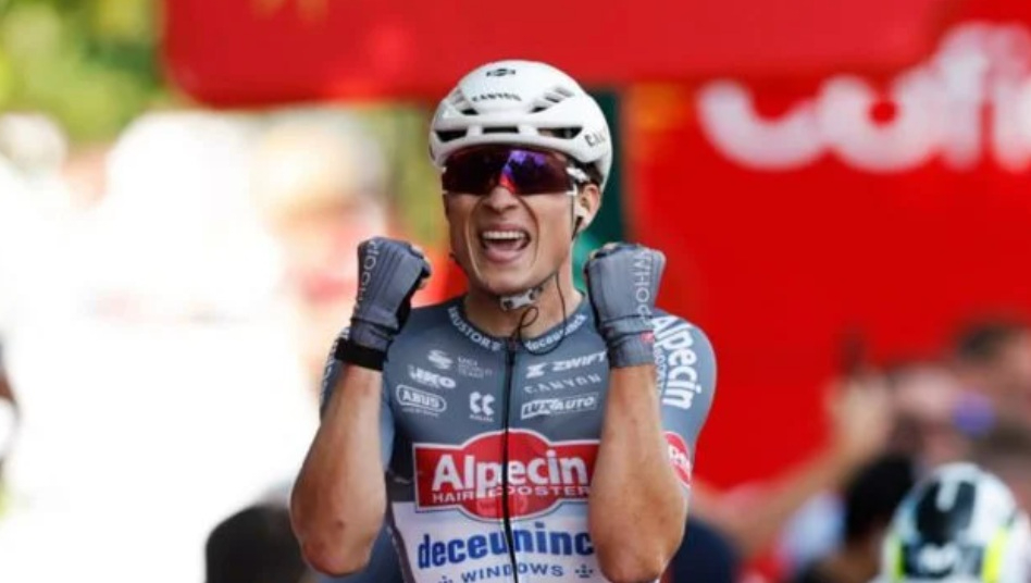 Este es el primer líder de La Vuelta a España, que volverá a Salamanca en septiembre