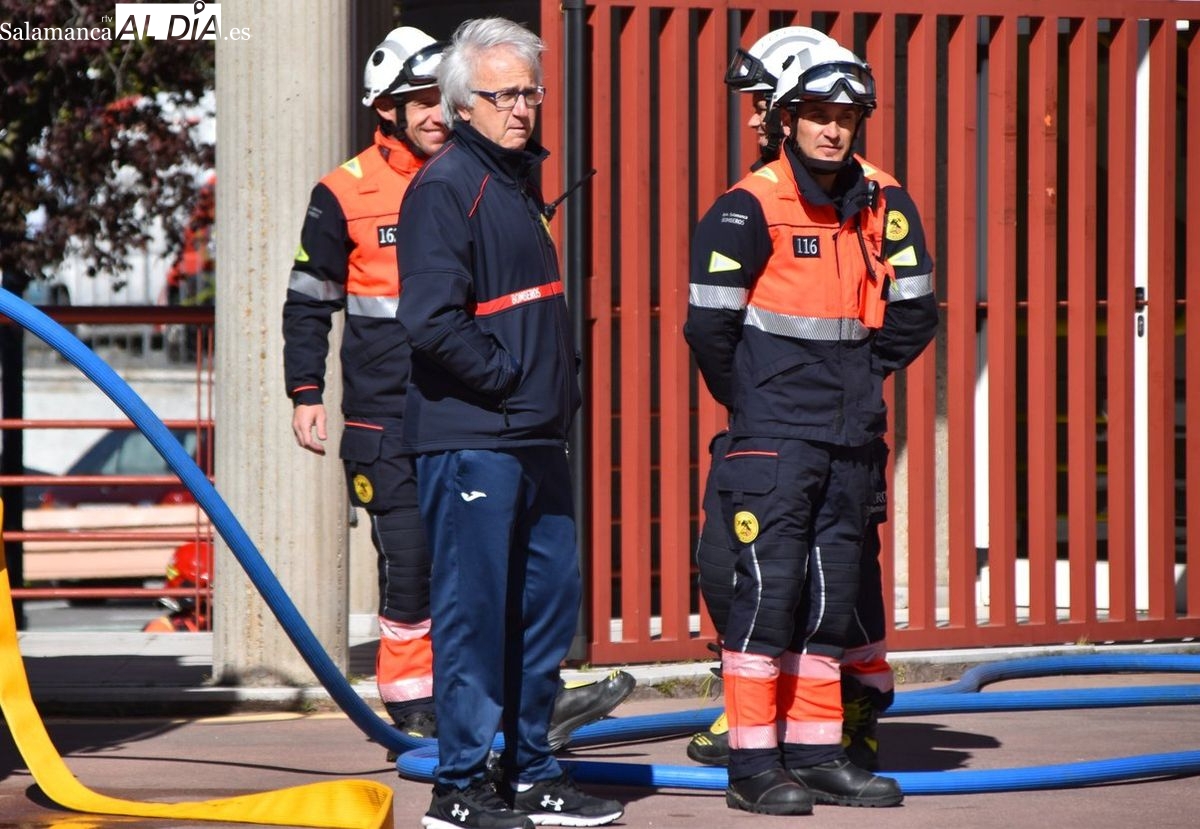 Una dotación de bomberos municipales de Salamanca colaborará en la extinción de los incendios de El Bierzo