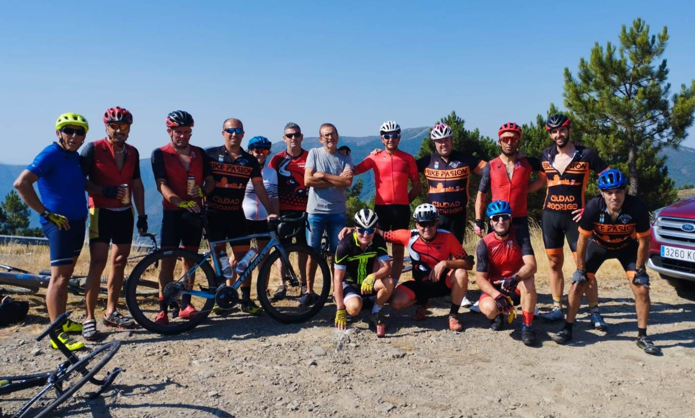 Juantxo se impone en la Subida al Esperabán, que estuvo en el aire por el incendio de Caminomorisco