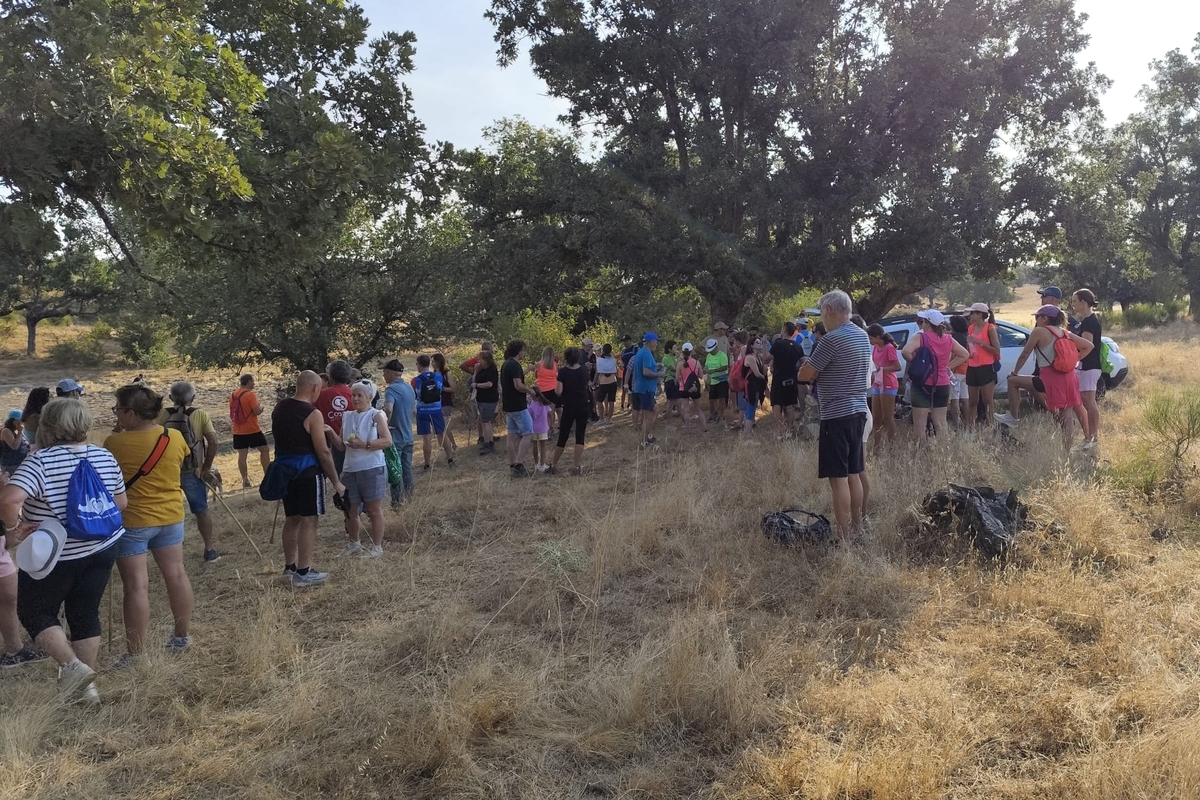 Éxito de participación en la ruta de senderismo en El Cubo de Don Sancho